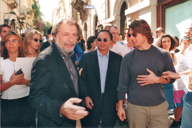 con John Woo e Tom Cruise